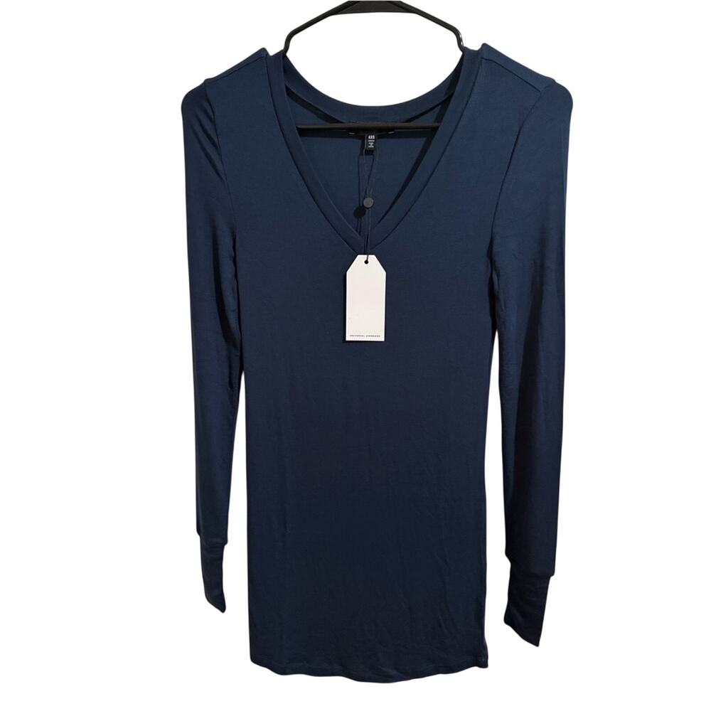 Universal Standard Navy V-Neck Long Sleeve Top